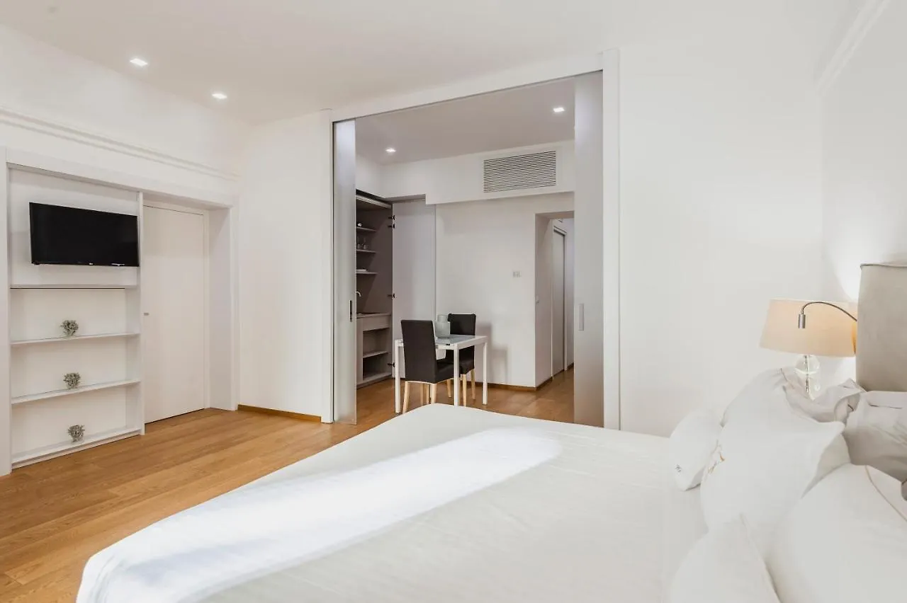 Rg7 Apartments Catania 0*,  Italy